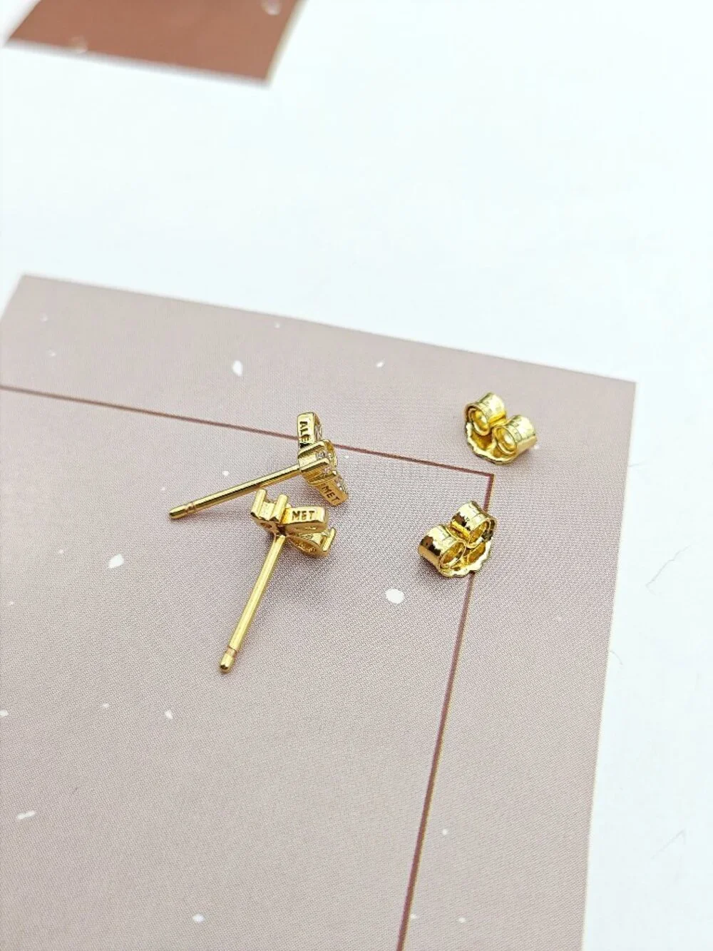 Pandora Honey Bee Stud Earrings